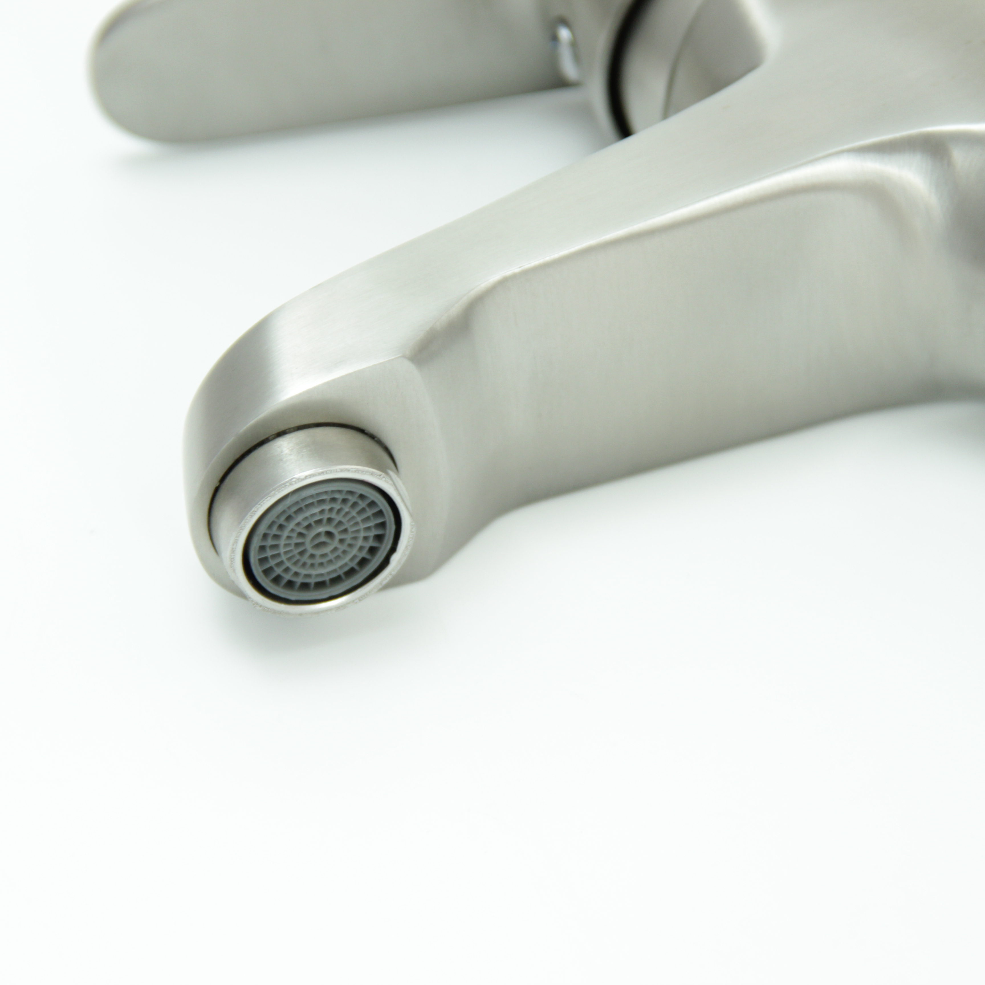 Wholesale Luxury High Quality Chrome Washroom Basin Mixer Tap Bathroom Basin Faucet Suppliers, Products