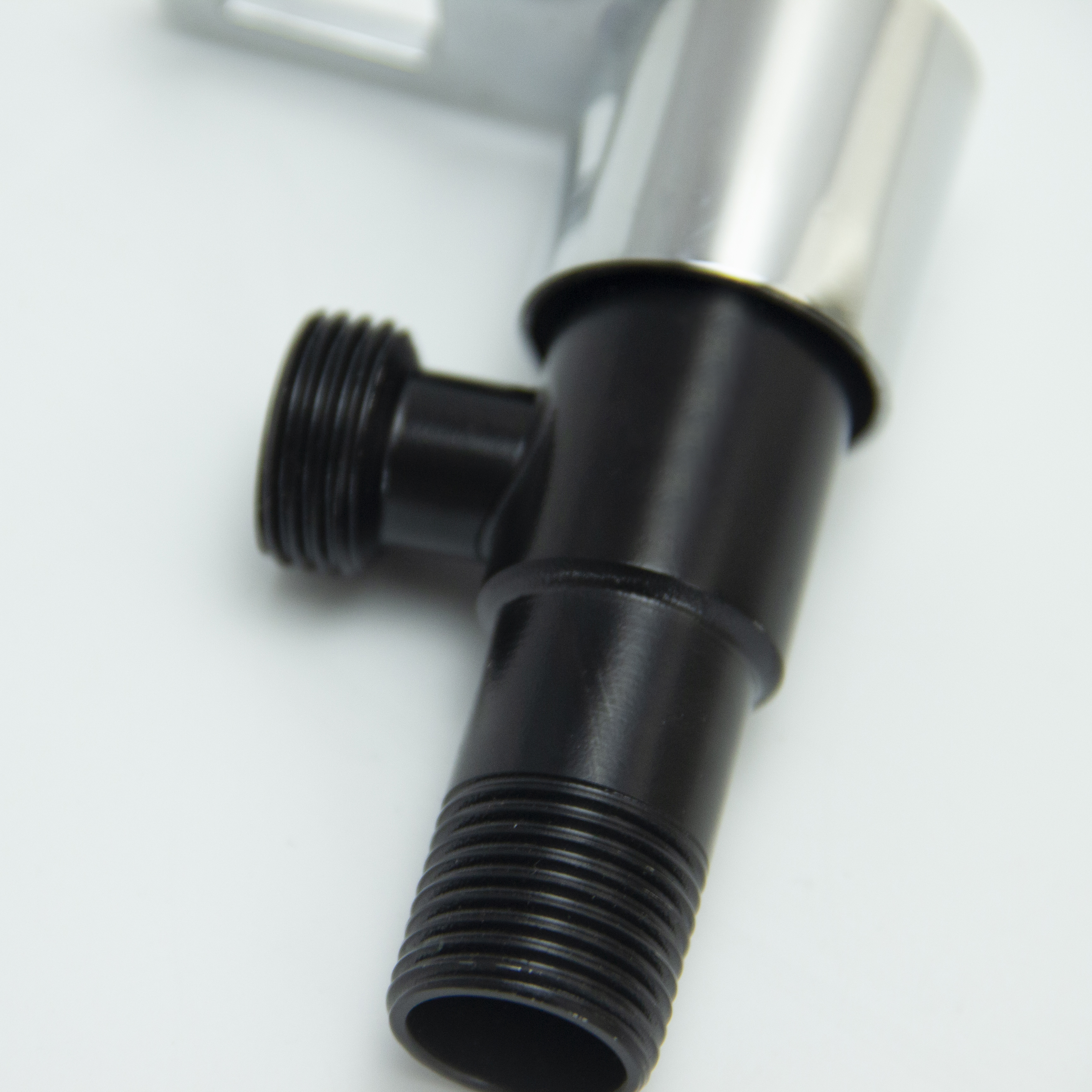 Cheap Bathroom faucet valves chrome plated water control angle stop valve Suppliers, Exporters