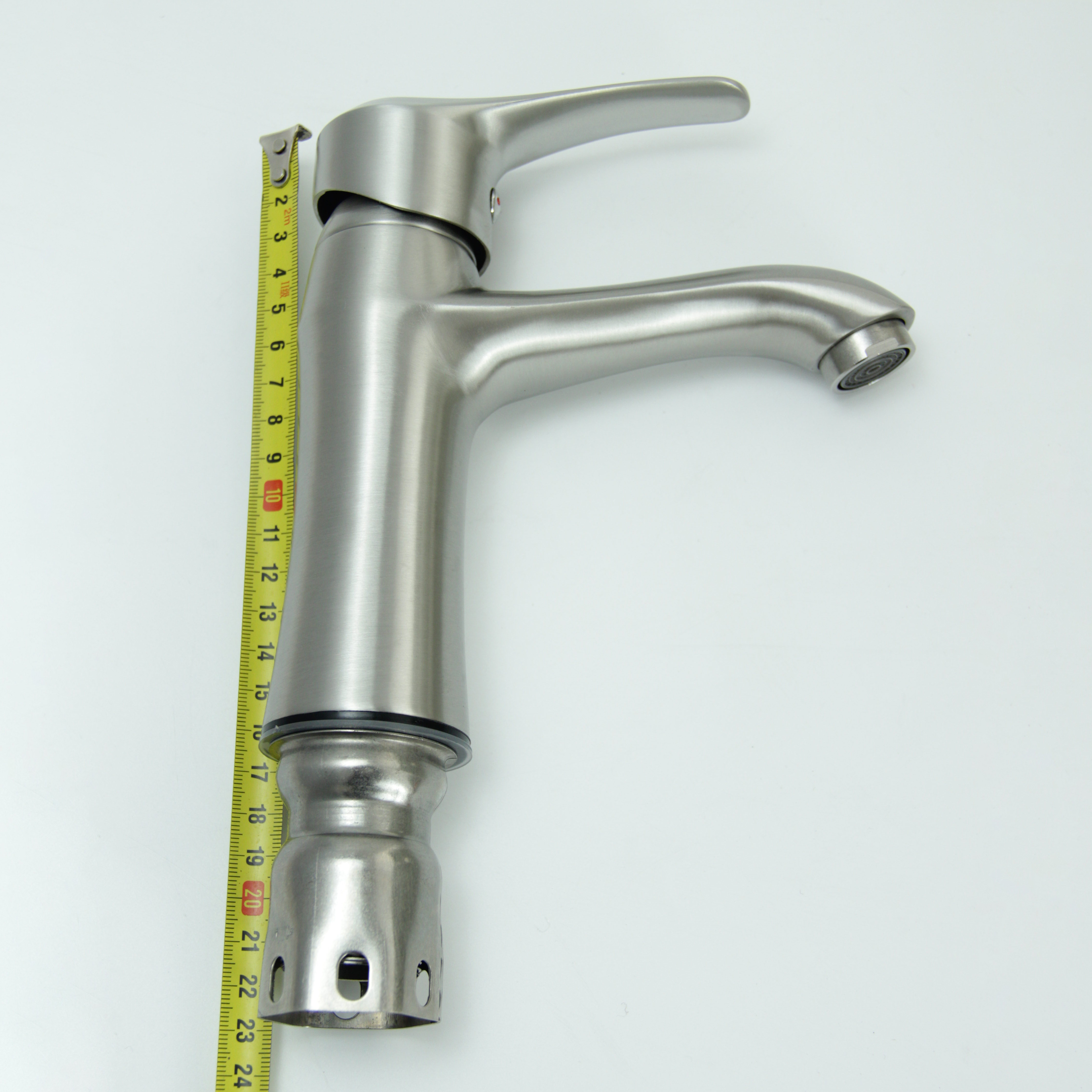 Discount Factory supplier bathroom sink tap deck mounted chrome single handle wash hand basin faucet Exporter, Exporters