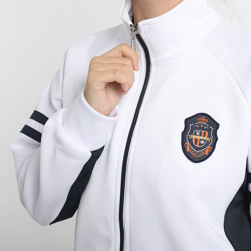 Uniformes de Equipe Escolar Personalizáveis Camisas Polo Esportivas e Shorts Atletas Multicoloridos