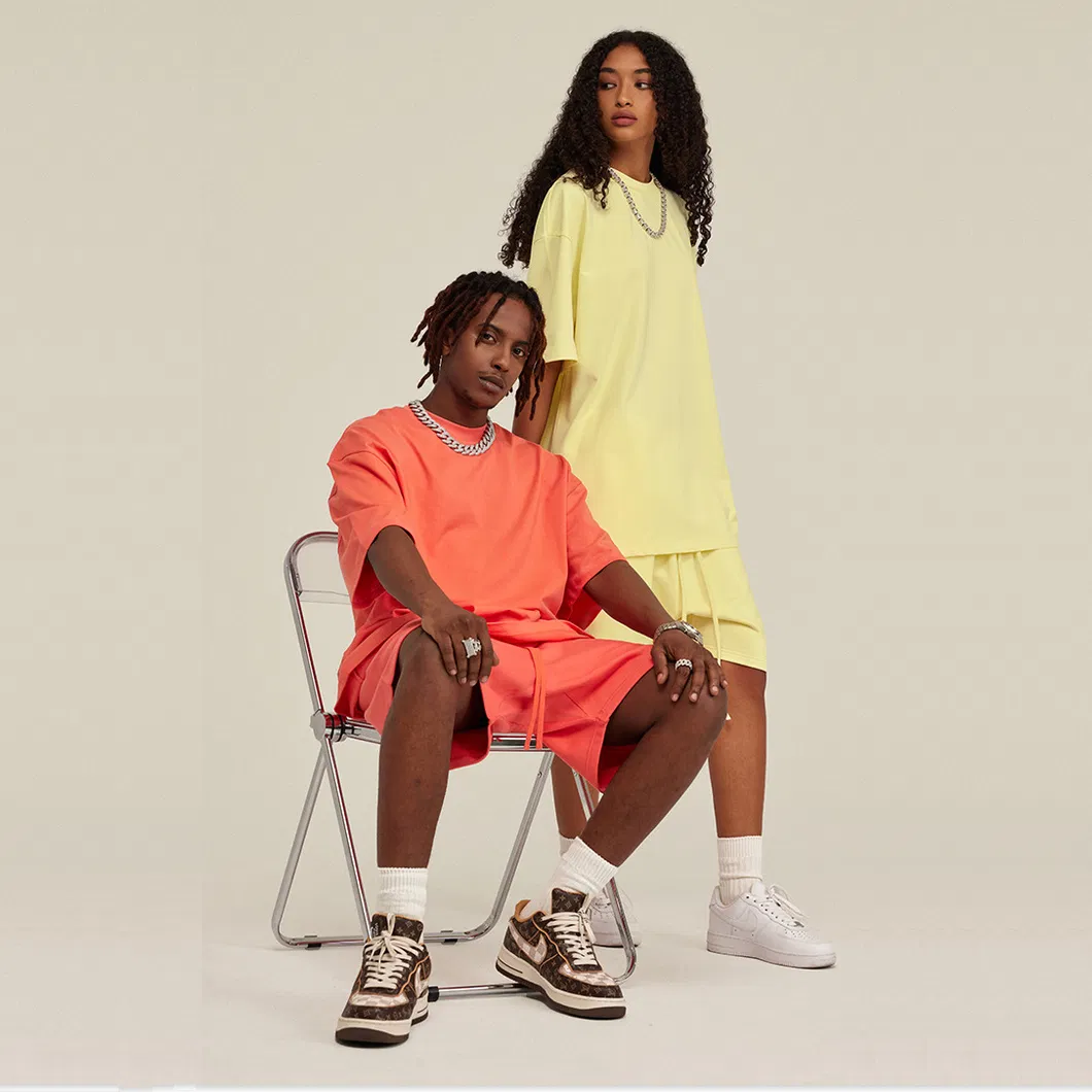 OEM 2023 Conjunto de Moda Primavera Verão Conjuntos Curtos Roupas de Esporte Conjunto Personalizado Respirável Roupas de Academia Secagem Rápida Traje de Corrida Roupas Esportivas para Homens Mulheres