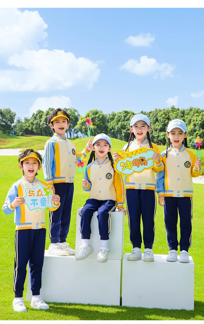 Uniforme Escolar 1