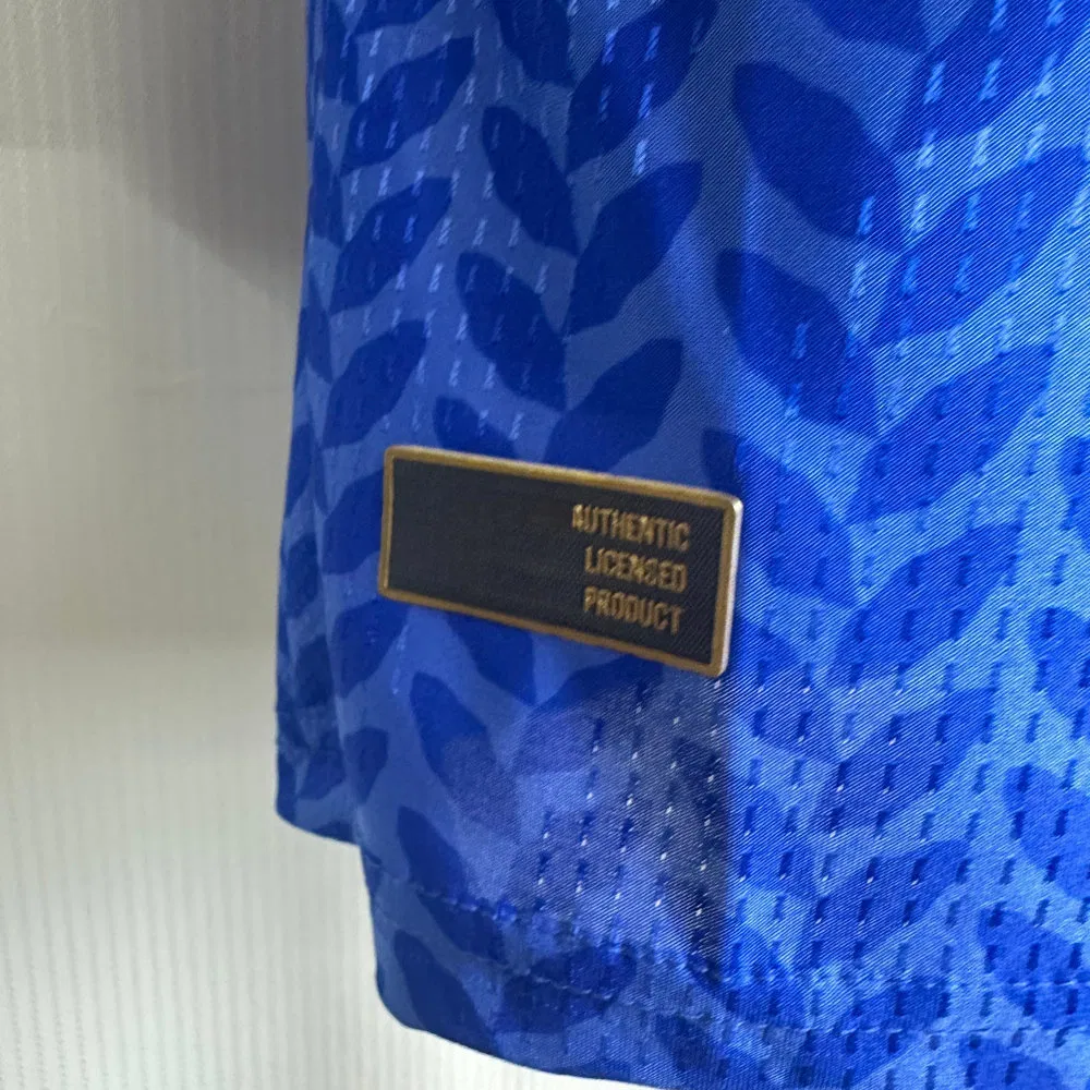 Camisa de futebol de poliéster personalizada, respirável e amigável à pele para atividades ao ar livre