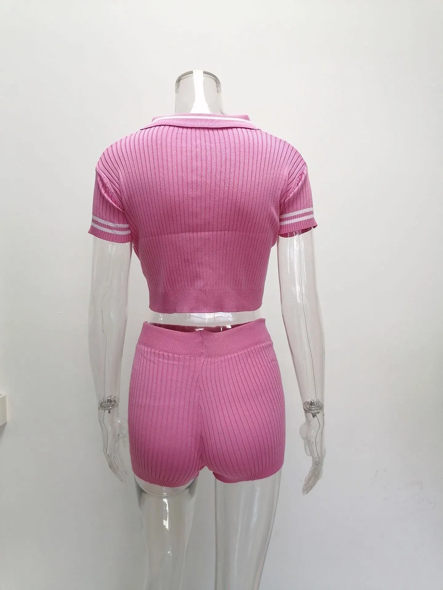 2025 Conjunto de Shorts Casuais Tricotados Sexy para Mulheres 2 Camiseta de Manga Curta Respirável e Ajuste Slim para Roupas de Golfe