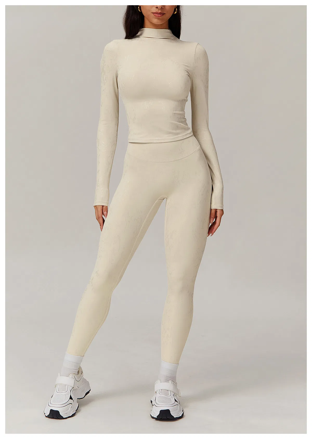 Roupas de Esporte por Atacado para Treino na Academia Recomendadas com Sutiã/Camiseta/Jaqueta/Shorts/Leggings