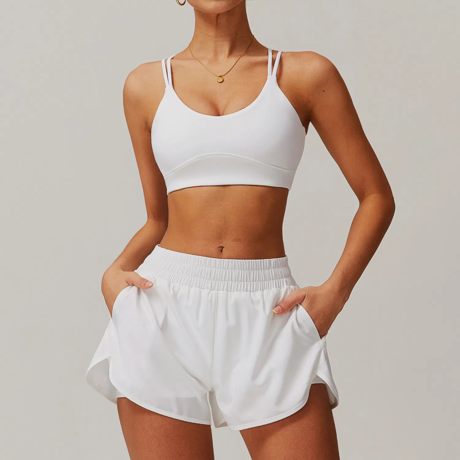 Top de treino com secagem rápida, sutiã de crossfit, shorts de moda para corrida e ciclismo com bolsos 2 peças de roupas de ginástica para mulheres, treinamento e ioga