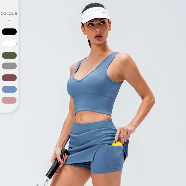 Conjunto de Roupas de Verão para Esportes de Atacado 2PCS Roupas de Tênis para Mulheres, Saia de Golfe Mini Canellada com 3 Bolsos + Shorts Internos com Camisetas Casuais