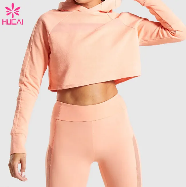 Conjunto de Ginástica Feminino com Capuz em Malha Respirável e Ajuste Slim com Detalhes em Malha