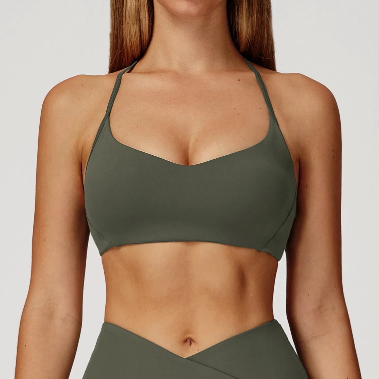 Sutiã esportivo longo com decote em V sexy para mulheres, design de costas em Y com alças ajustáveis, almofadas removíveis, roupa de ginástica respirável em acabamento fosco