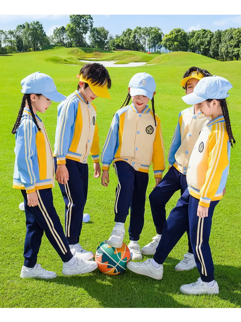 Uniforme Escolar 3