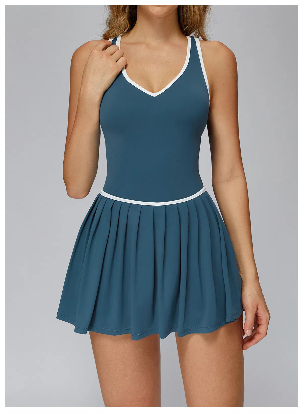Vestido de Tênis em Duas Peças para Mulheres, Esportes ao Ar Livre, Corrida, Fitness, Saia com Shorts Embutidos, Roupas Ativas, Vestuário Personalizado por Atacado, Roupas Esportivas OEM