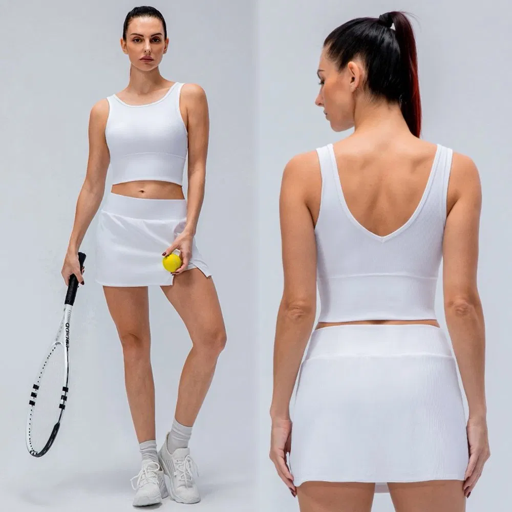 Conjunto de Roupas de Verão para Esportes de Atacado 2PCS Roupas de Tênis para Mulheres, Saia de Golfe Mini Canellada com 3 Bolsos + Shorts Internos com Camisetas Casuais