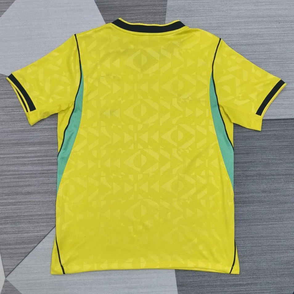 Camiseta de Futebol Replica da Tailândia