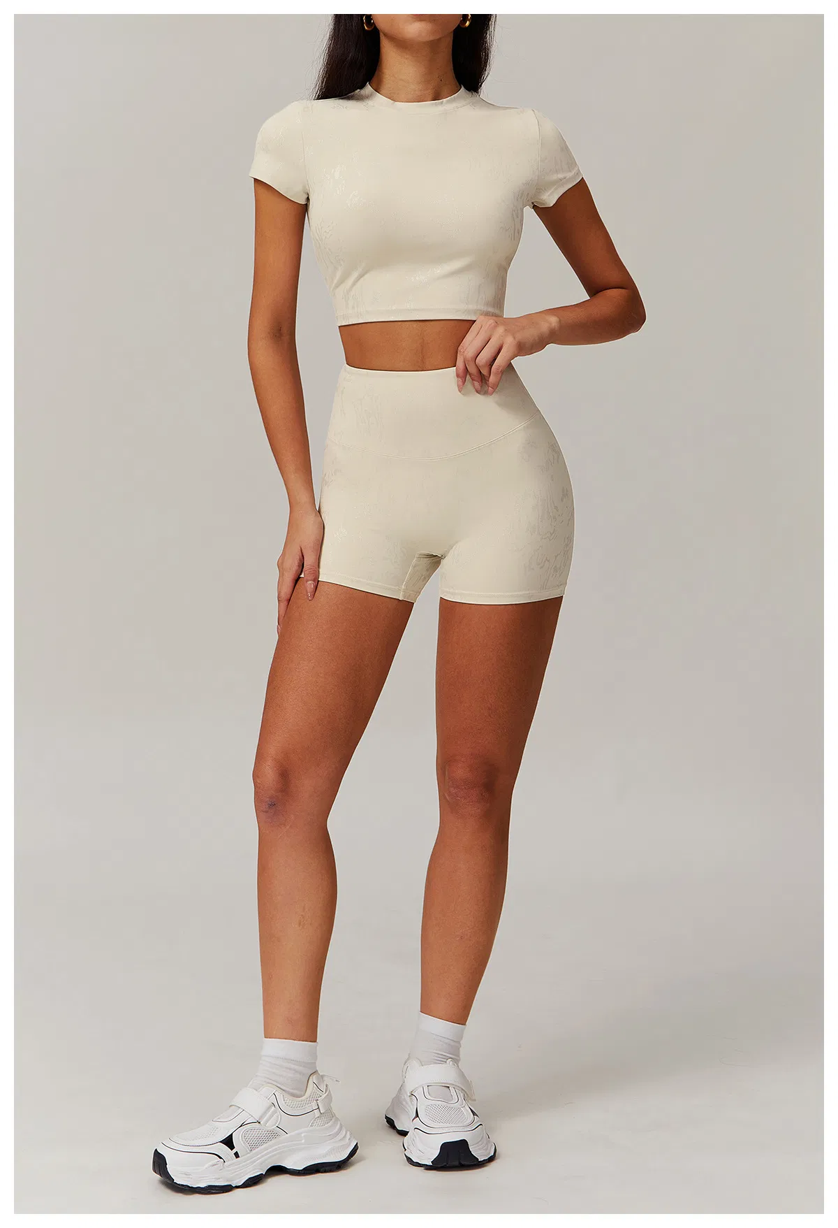 Roupas de Esporte por Atacado para Treino na Academia Recomendadas com Sutiã/Camiseta/Jaqueta/Shorts/Leggings