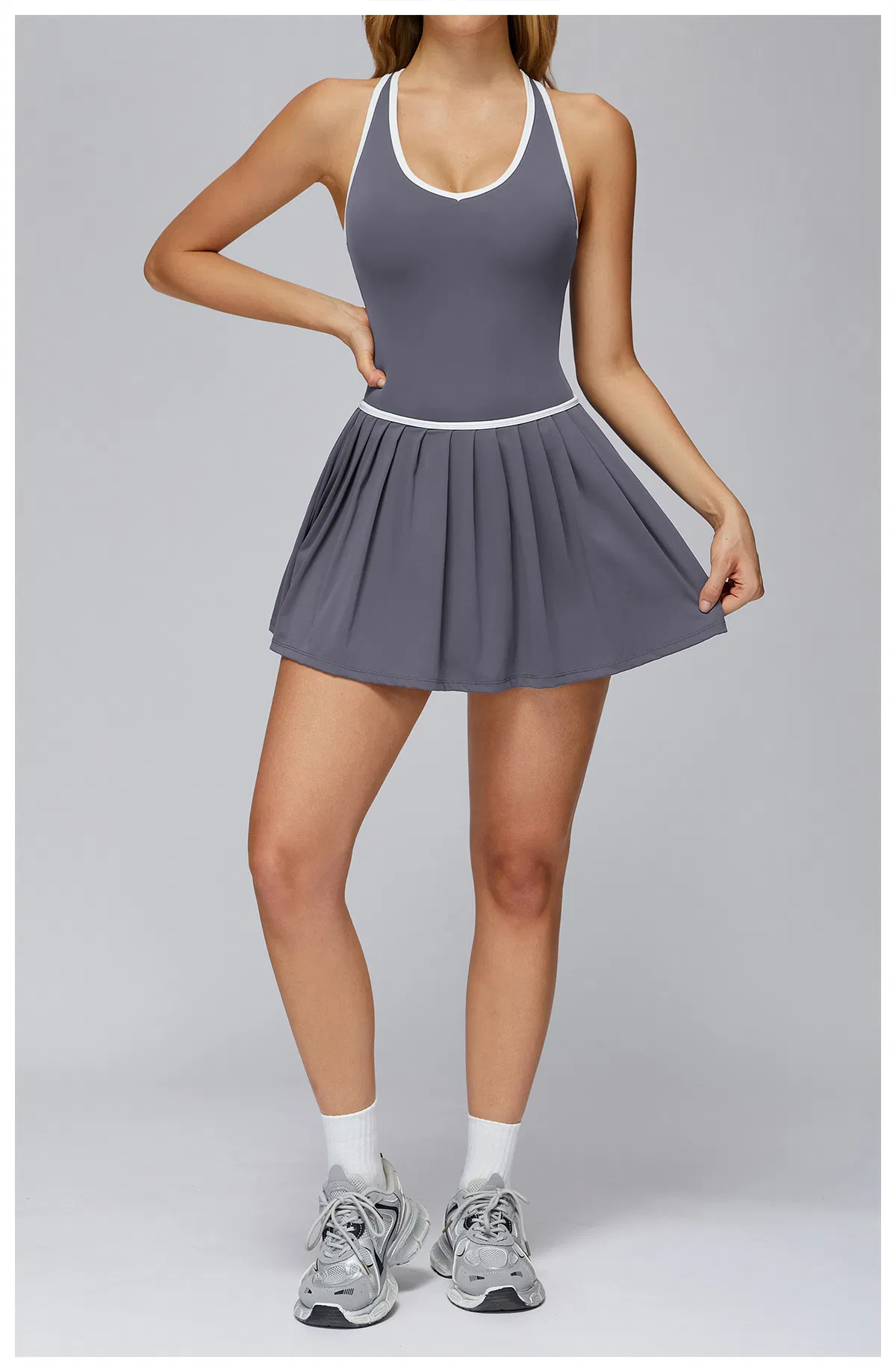 Vestido de Tênis em Duas Peças para Mulheres, Esportes ao Ar Livre, Corrida, Fitness, Saia com Shorts Embutidos, Roupas Ativas, Vestuário Personalizado por Atacado, Roupas Esportivas OEM