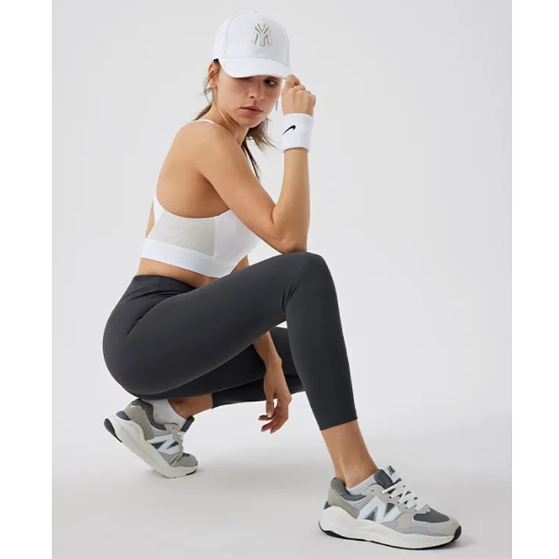 Baixa MOQ Alta Qualidade Mulheres Esporte Treino Academia Fitness 4 PCS Roupas Ativas de Yoga Conjunto de Treino Roupas de Corrida Atléticas