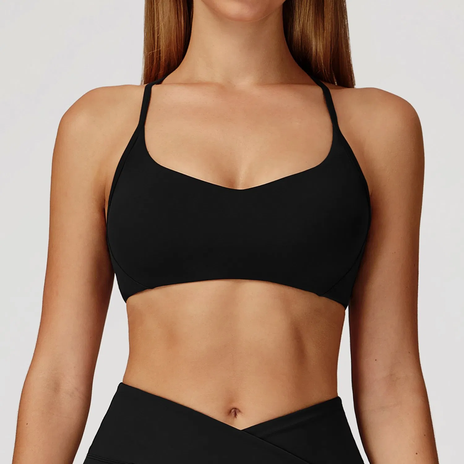 Sutiã esportivo longo com decote em V sexy para mulheres, design de costas em Y com alças ajustáveis, almofadas removíveis, roupa de ginástica respirável em acabamento fosco