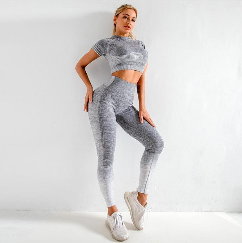 Senhoras 2PCS Conjuntos de Moletom Femininos Quentes e Sexy Roupas de Ginástica Musculação Roupas Esportivas Conjuntos de Suéters Sutiã Esportivo Sem Costura Blusa de Mangas Longas Shorts Atletas Leggings para o Bumbum Roupas de Yoga