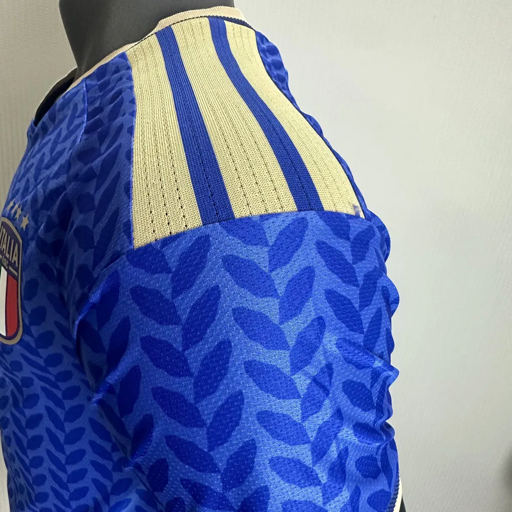 Camisa de futebol de poliéster personalizada, respirável e amigável à pele para atividades ao ar livre