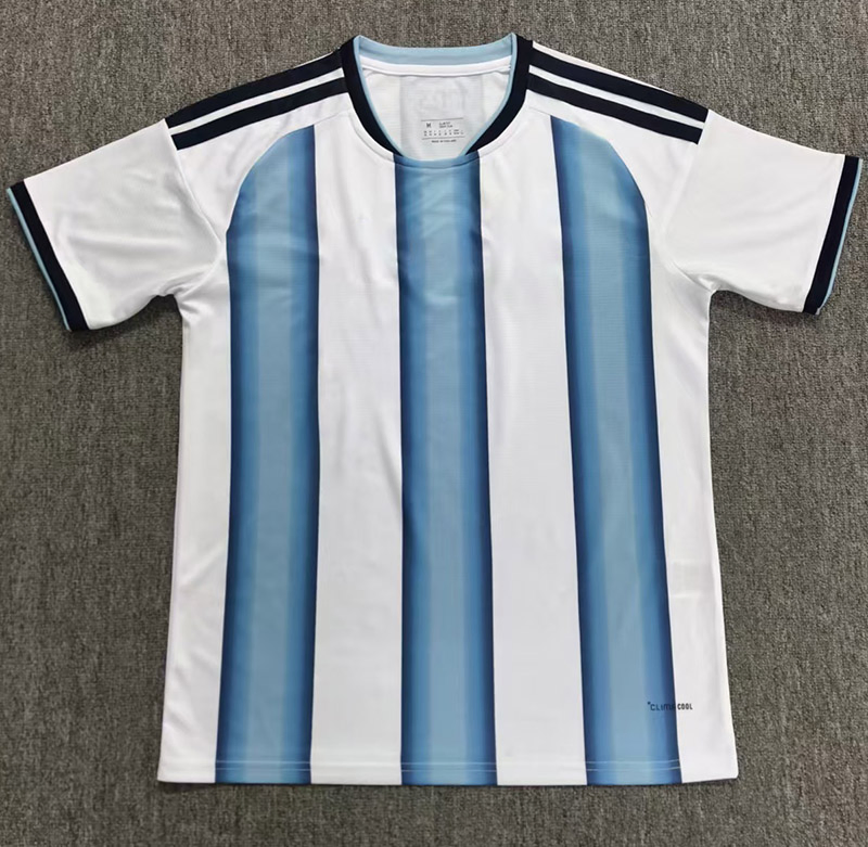Conjunto de Camisetas Personalizadas de Alta Qualidade da Argentina para Atacado Camisa de Futebol Camisa de Futebol Thai 2026