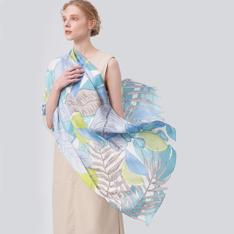 Manufacturer Double Digital Printing 100% Silk Lady Hand Rolled Silk Shawl with Handmade