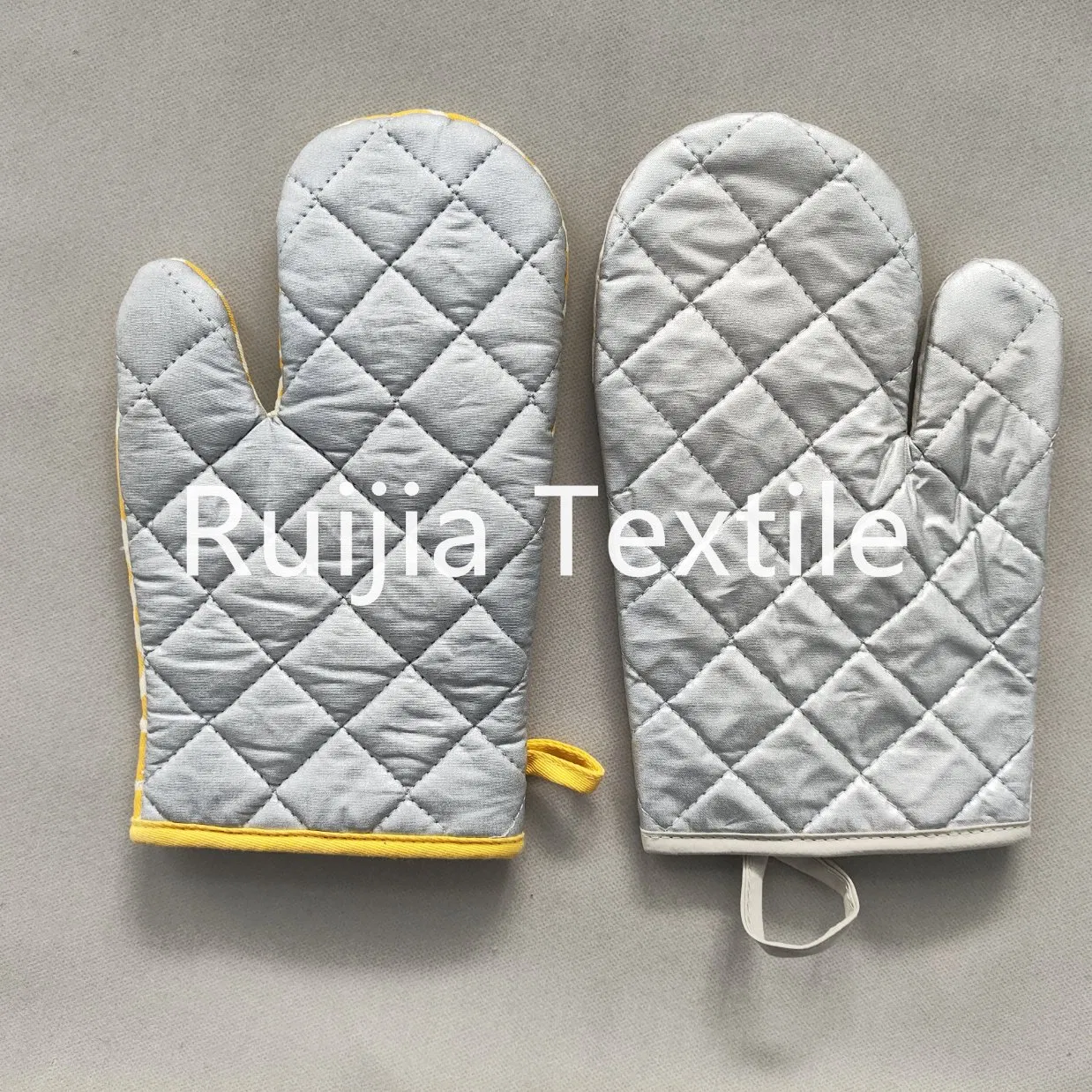 Silver Coated Heat Resistant Cotton Kitchen Oven Mitts Potholers Set Oven Gloves China Factory
