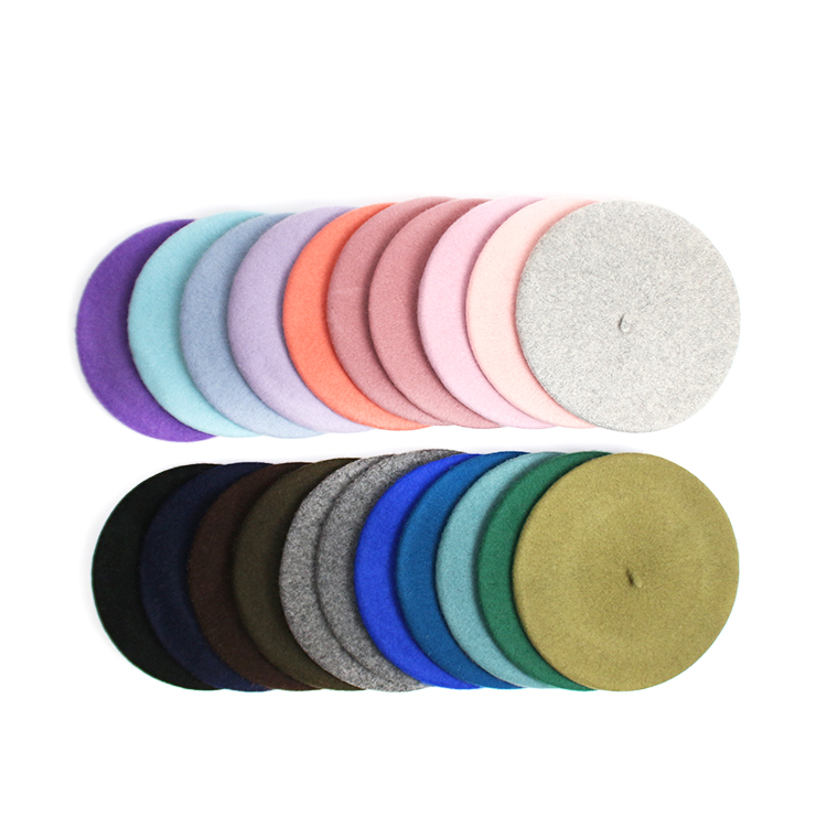 Beret detail 8