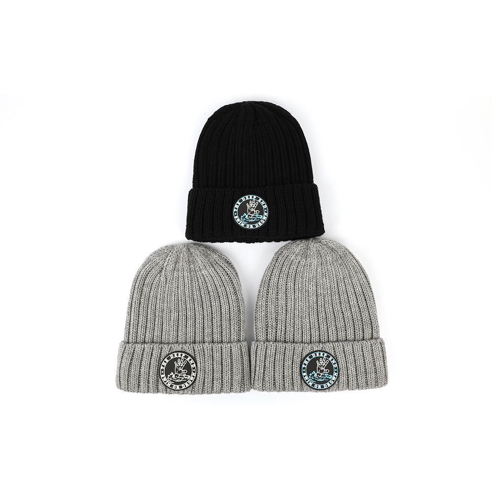 High Quality Custom Unisex Rubber Patch Logo 100% Acrylic Cuffed Knitted Beanie,Men Skull Winter Hat Fisherman Beanie Cap