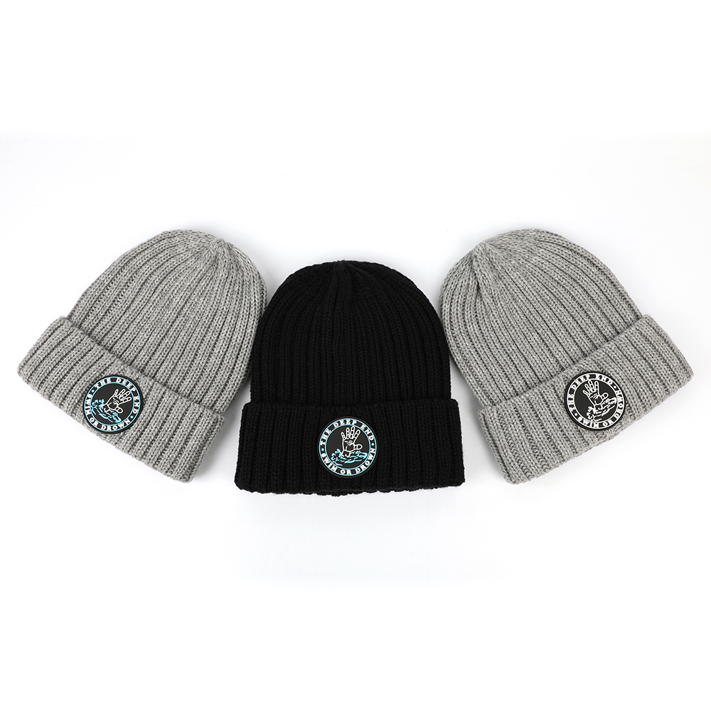 High Quality Custom Unisex Rubber Patch Logo 100% Acrylic Cuffed Knitted Beanie,Men Skull Winter Hat Fisherman Beanie Cap