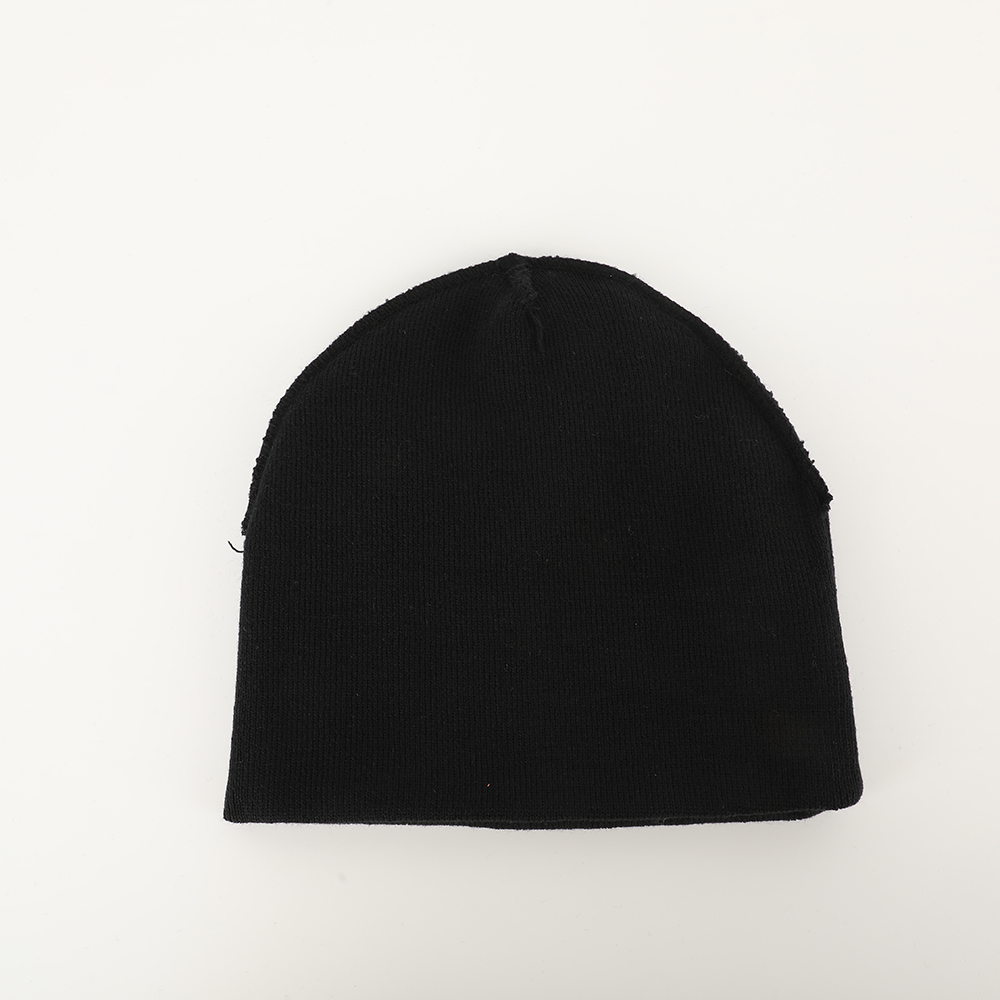 Custom Logo Acrylic Jacquard Pattern Hip-pop Street Style Winter Skully Y2K Beanie Hat No Cuff Knitted Outside with Head Pattern
