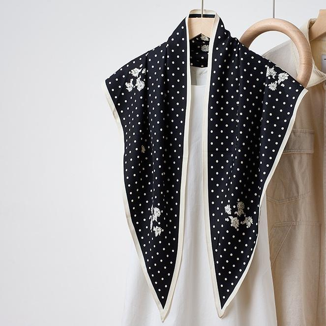 Luxurious Silk-Feel Triangle Bandana Shawl for Trendy Comfort