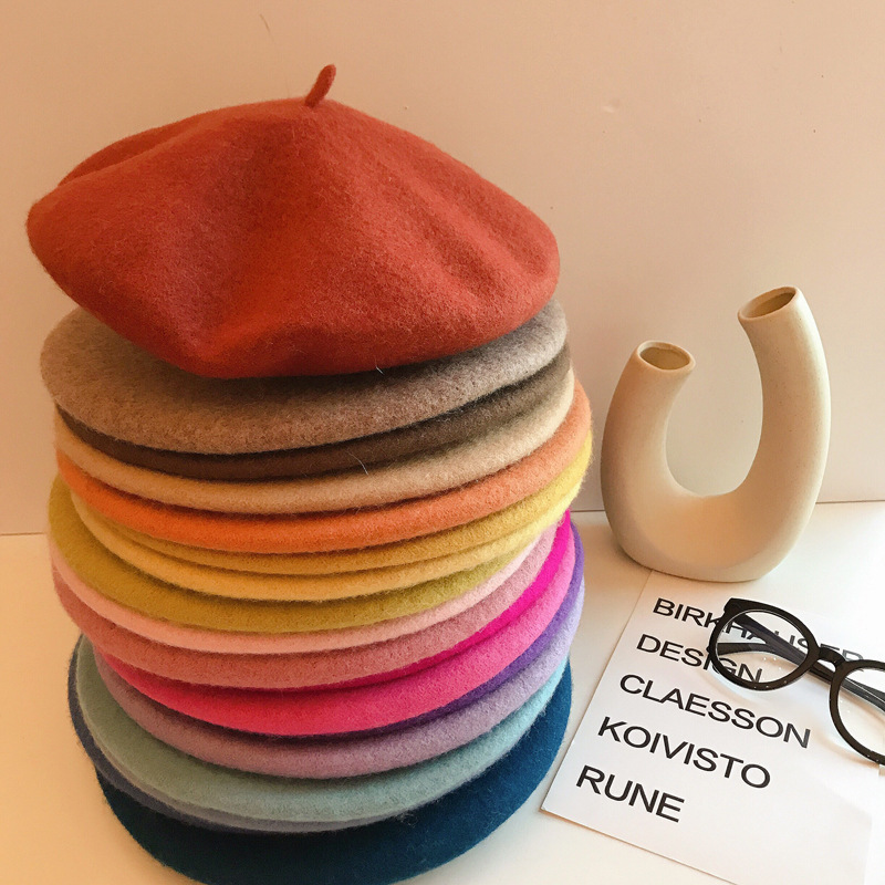 Beret detail 6