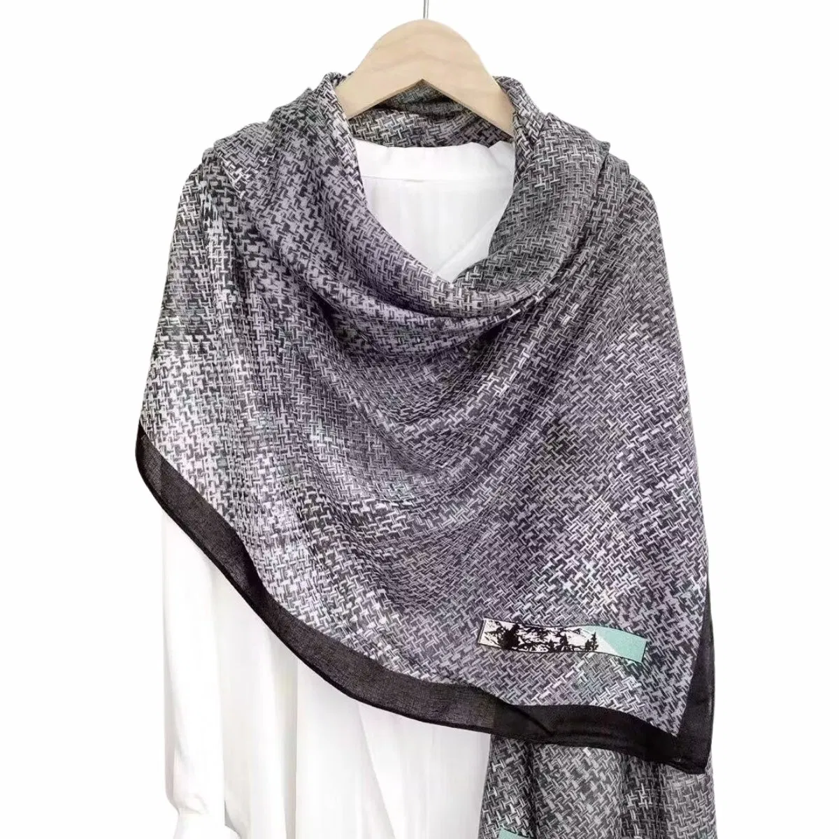 Elegant Tweed Print Polyester Chiffon Snood Fashion Shawl Headscarf for Muslim Women