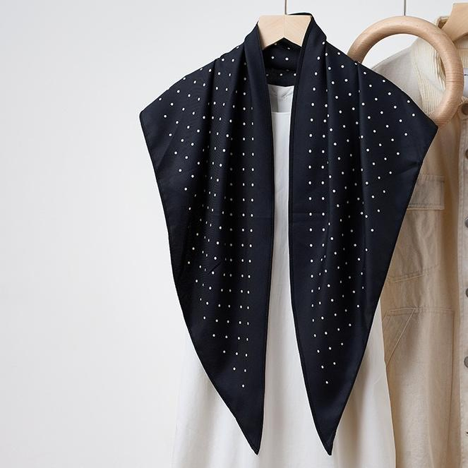 Luxurious Silk-Feel Triangle Bandana Shawl for Trendy Comfort