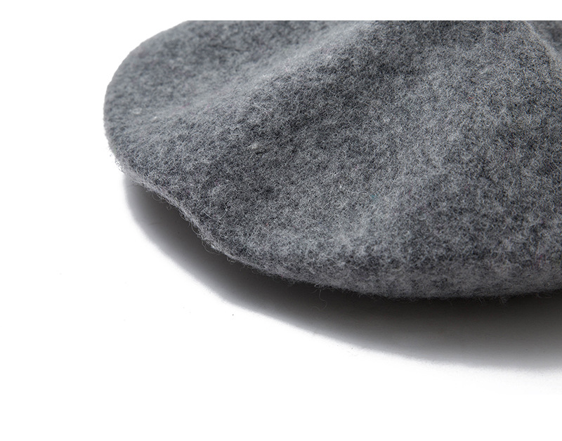 Beret detail 4