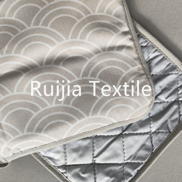 Silver Coated Heat Resistant Cotton Kitchen Oven Mitts Potholers Set Oven Gloves China Factory