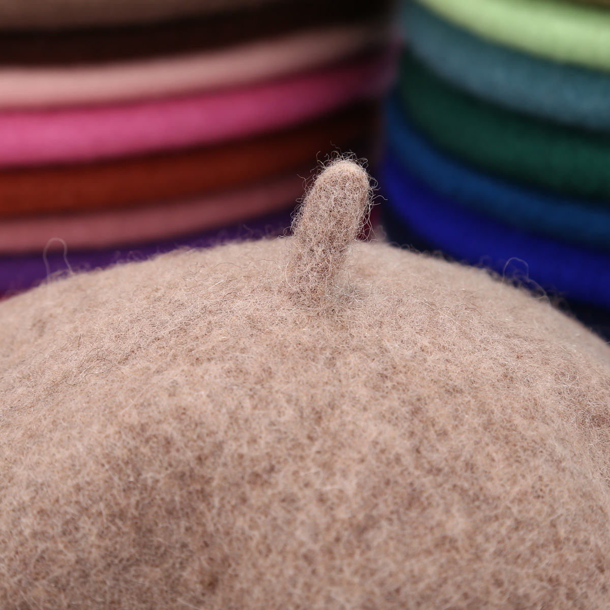 Elegant Vintage Japanese-Style Wool Beret for Women Korean Version Natural Multi-Color Thick Beret for Winter