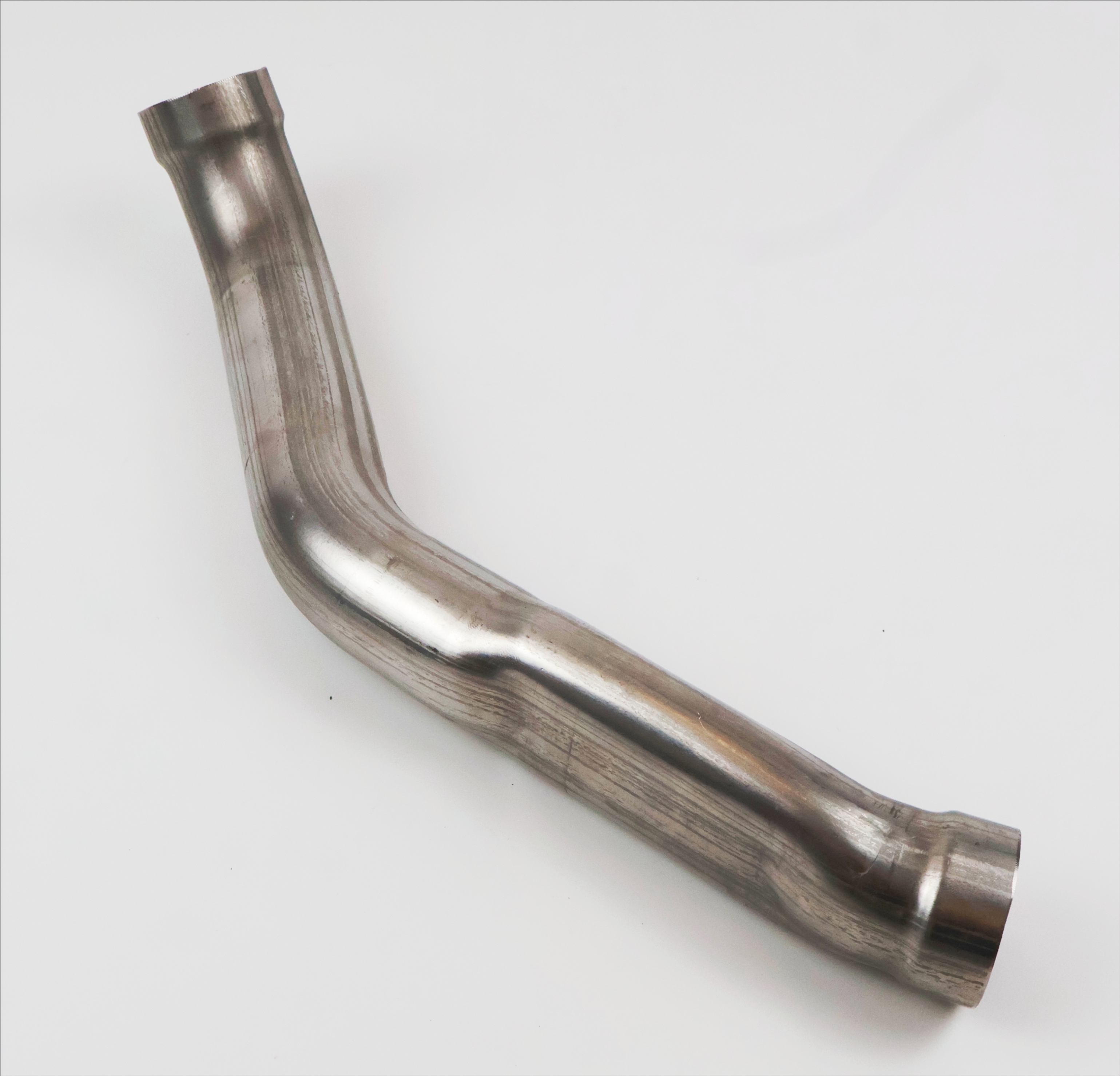 Terminal connect exhaust pipe
