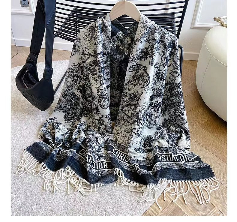 Lightweight Shawl for Travel with Premium Replica