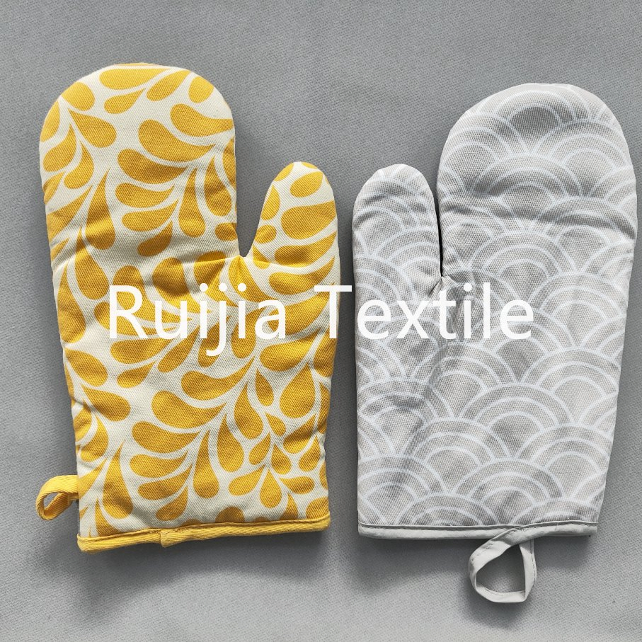 Silver Coated Heat Resistant Cotton Kitchen Oven Mitts Potholers Set Oven Gloves China Factory