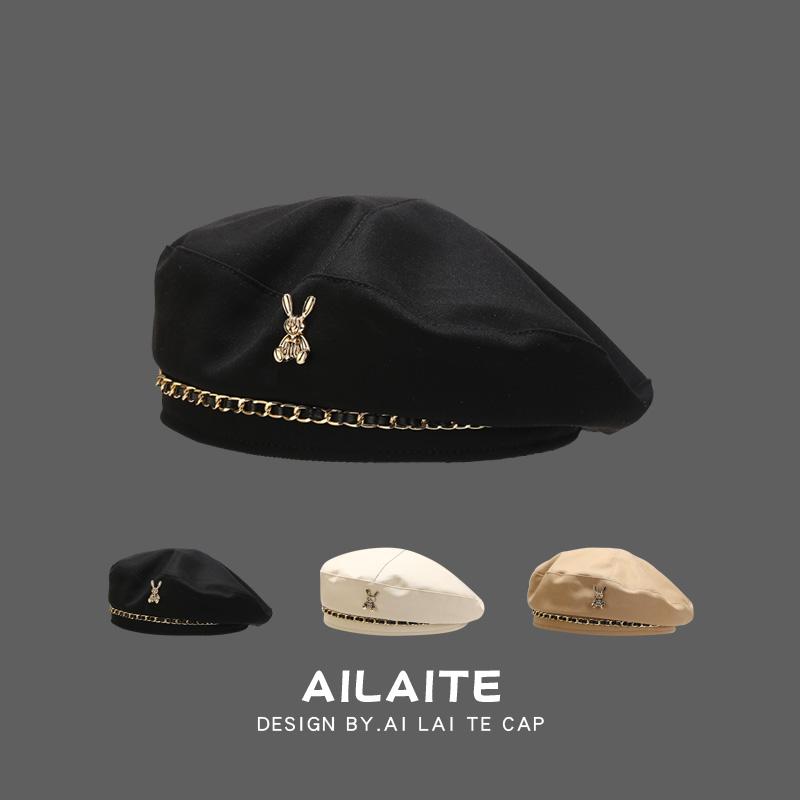 Japanese-Style Metal Beret for Women Retro Painter Hat in Black Summer and Autumn PU Material for Spring and Winter Seasons