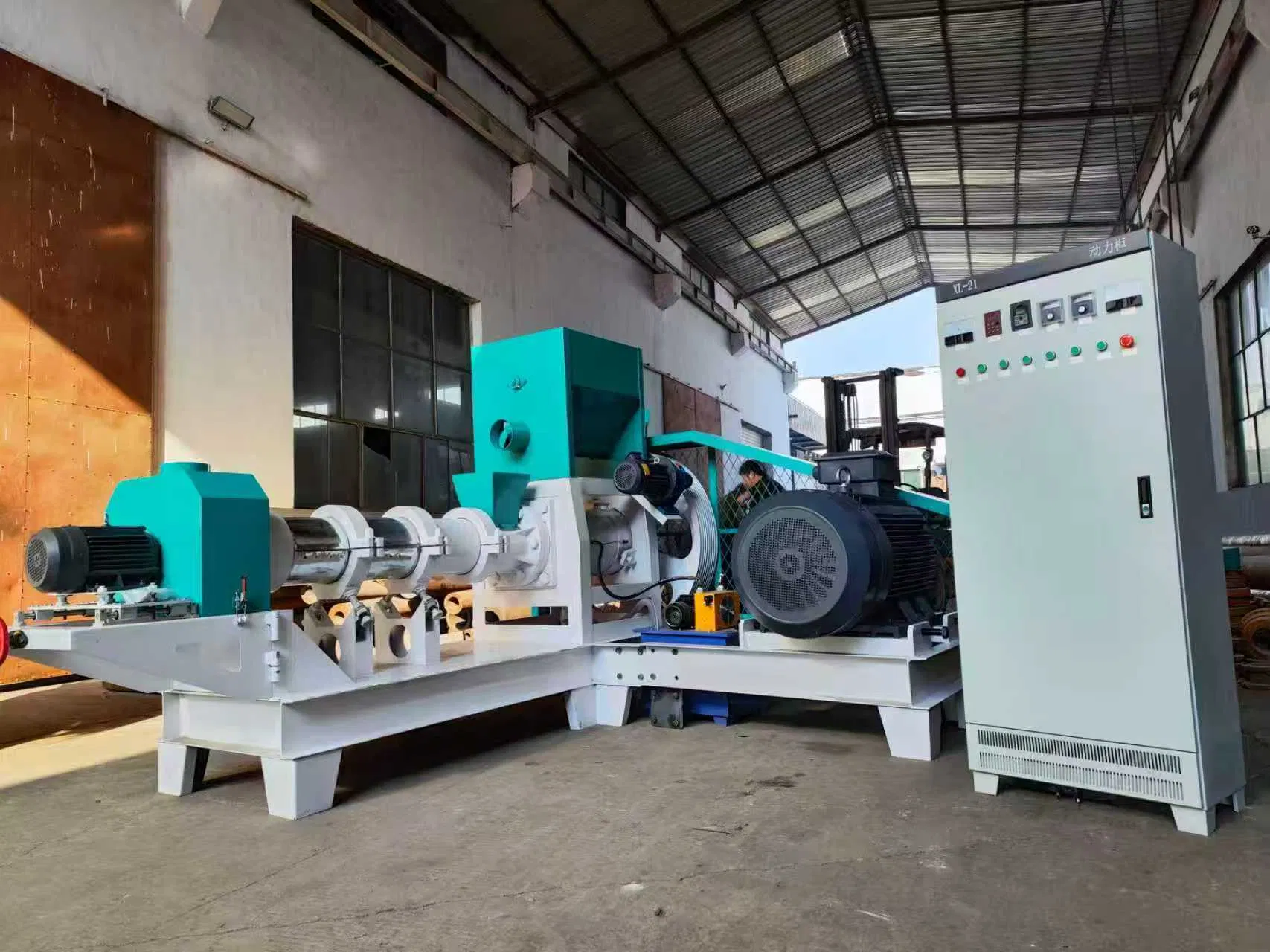 Pet Food Processing Machinery Microwave Drying Equipment Extuder Machine for Fish Meal