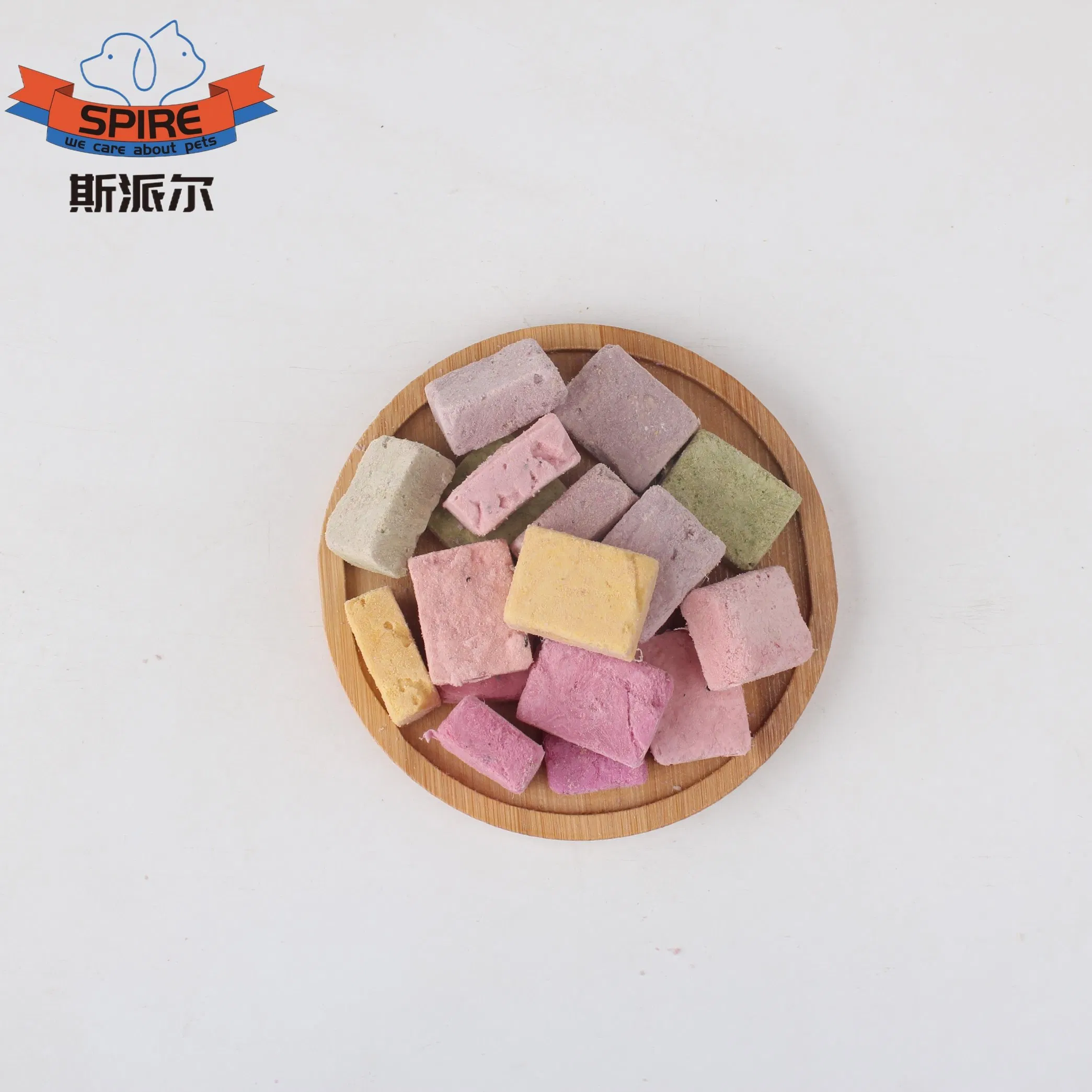 Organic Nutrition Dog Cat Pet Food Snack Fruit Vegetable Mixed Freeze-Dried Cube for Pets Cat Treats Cat Snacks