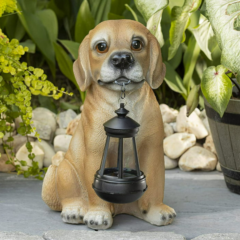 BSCI Factory Resin Golden Puppy with Lantern Solar Powered LED Outdoor Decor Garden