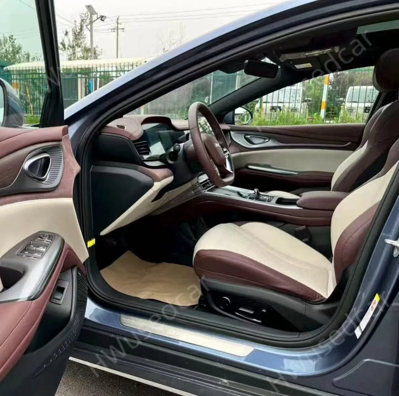 Hot Selling 2025 Byd Seal Dmi 121km Premium Version New Energy Electric Sedan Plug in Hybrid Car Eco-Friendly