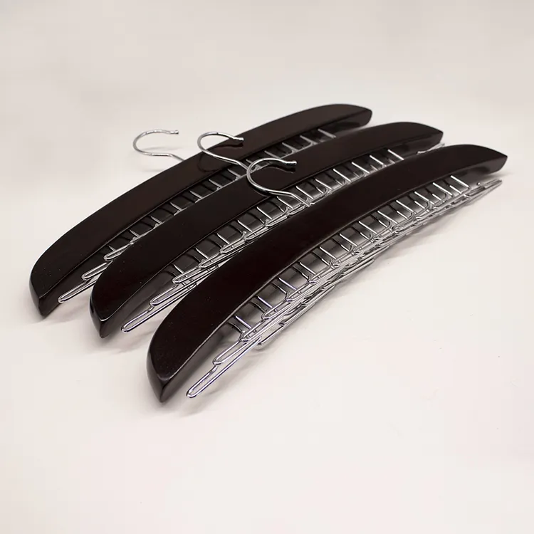 Wooden Hanger Details 4