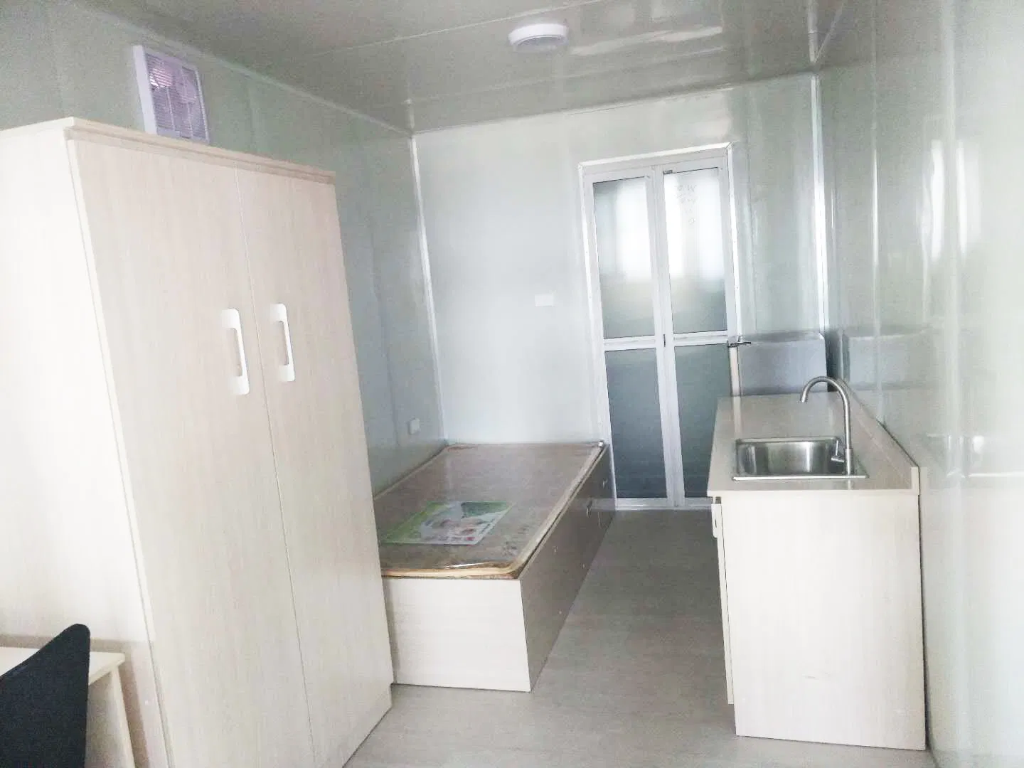 Prefab Shipping Customized Container Tiny Store/House