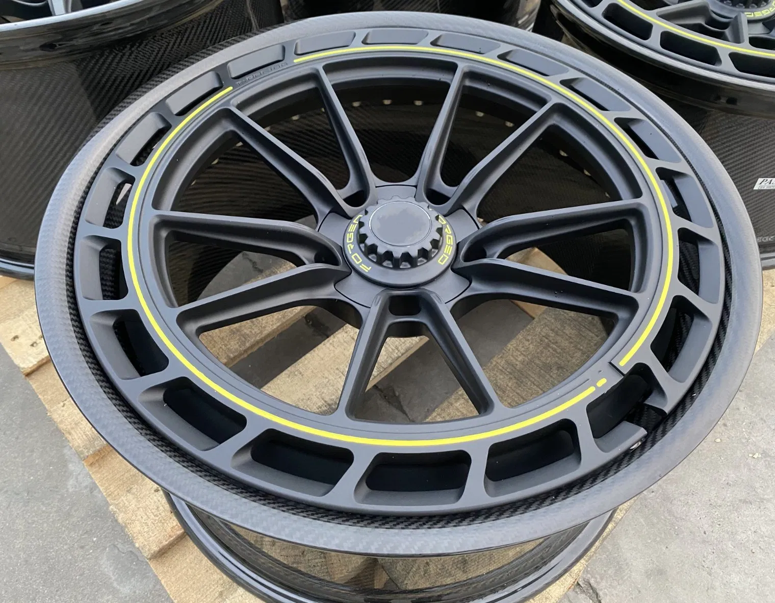 2-Piece Carbon Fiber Barrel Forged Car Wheels 16/17/18/19/20/21/22/23/24inch Aluminum Alloy Rims