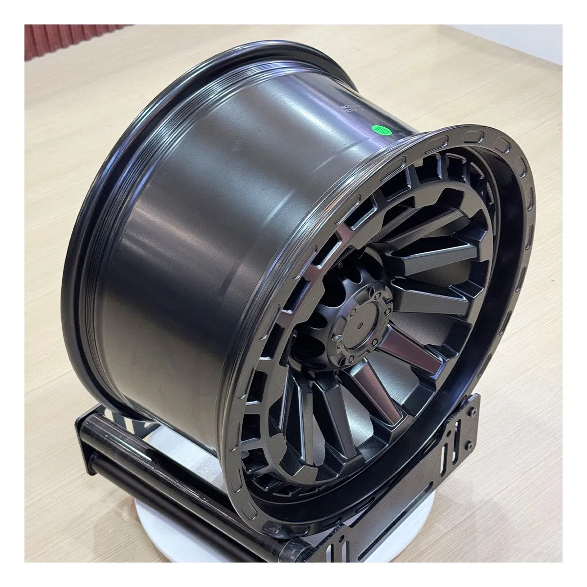 18X85 Aggressive Stance off Road Wheel with Reinforced Bead Seat