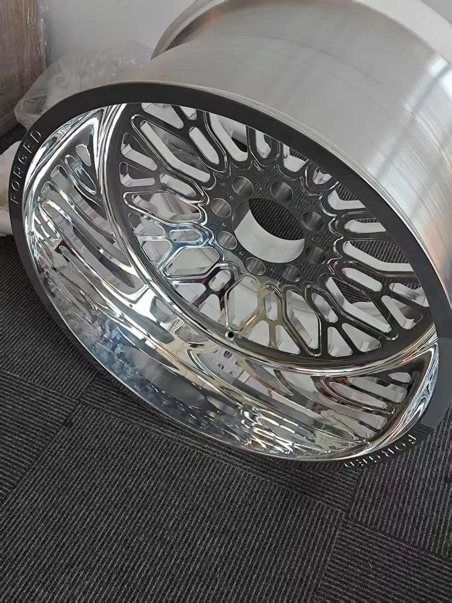 22X12 22X14 24X12 24X14 26X16 with Custom Floating Caps Forged 4X4 Offroad 8X170 8X180 8X6.5 6X5.5 Polished Truck Wheel